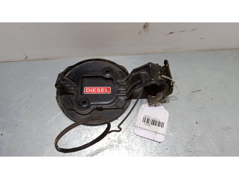 Recambio de tapa exterior combustible para toyota auris (_e15_) 2.0 d-4d (ade150_) referencia OEM IAM   