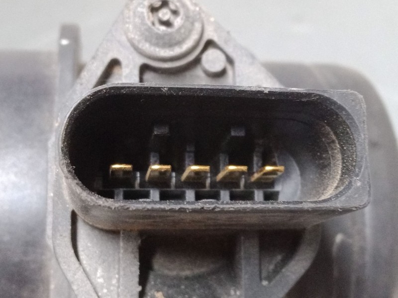 Recambio de caudalimetro para audi a3 sportback (8pa) 2.0 tdi referencia OEM IAM 074906461  