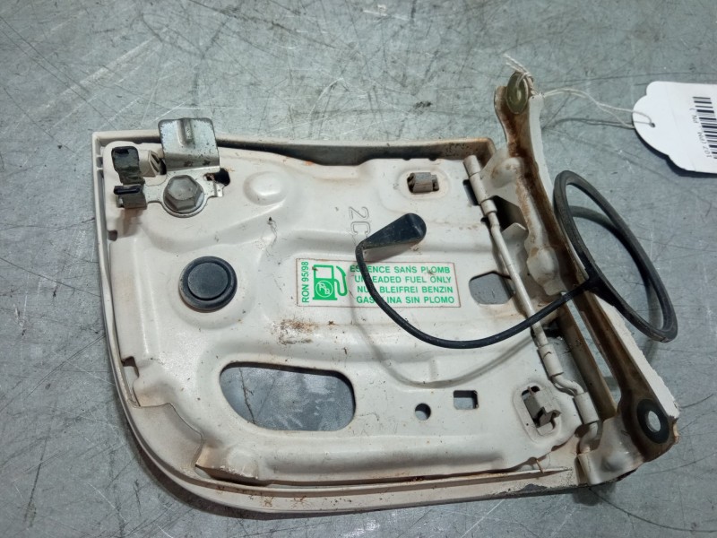 Recambio de tapa exterior combustible para peugeot 107 (pm_, pn_) 1.0 referencia OEM IAM   