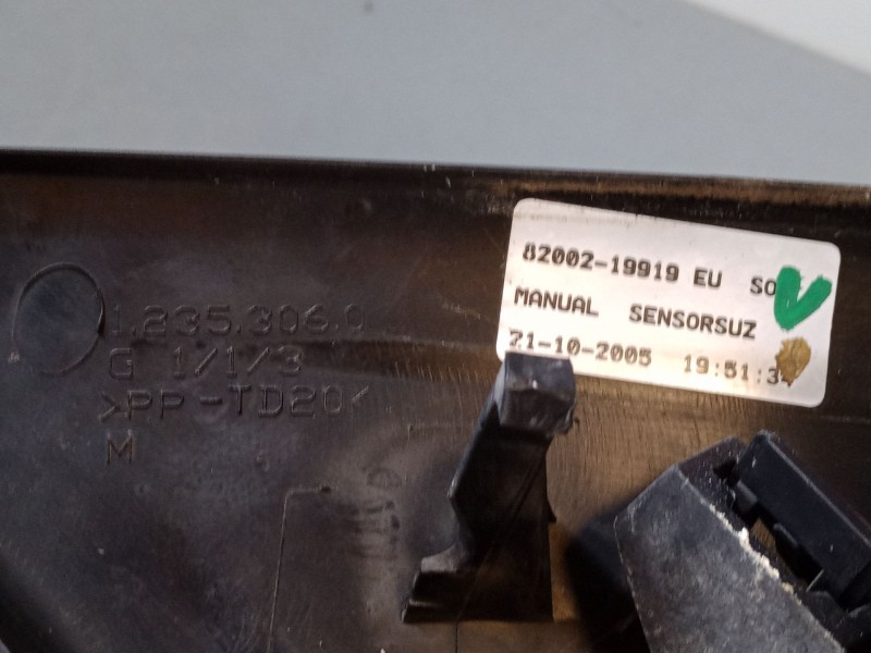 Recambio de retrovisor izquierdo para renault megane ii sedán (lm0/1_) 1.5 dci (lm1e) referencia OEM IAM   