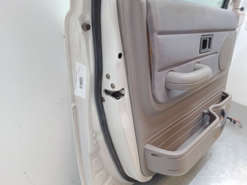 Recambio de puerta delantera izquierda para land rover freelander i (l314) 2.5 v6 4x4 referencia OEM IAM   