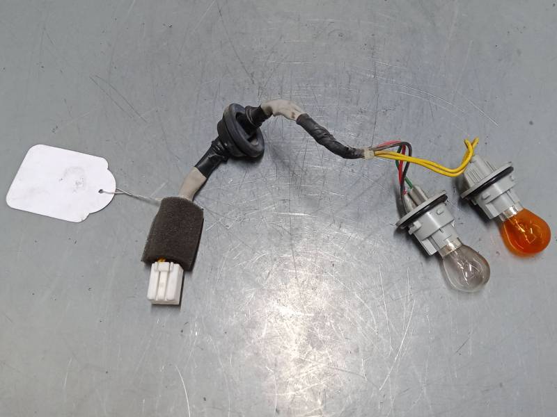PORTALAMPARA PILOTO DERECHO 