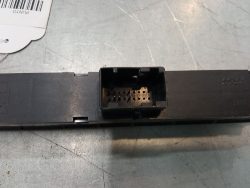 Recambio de warning para fiat punto referencia OEM IAM   