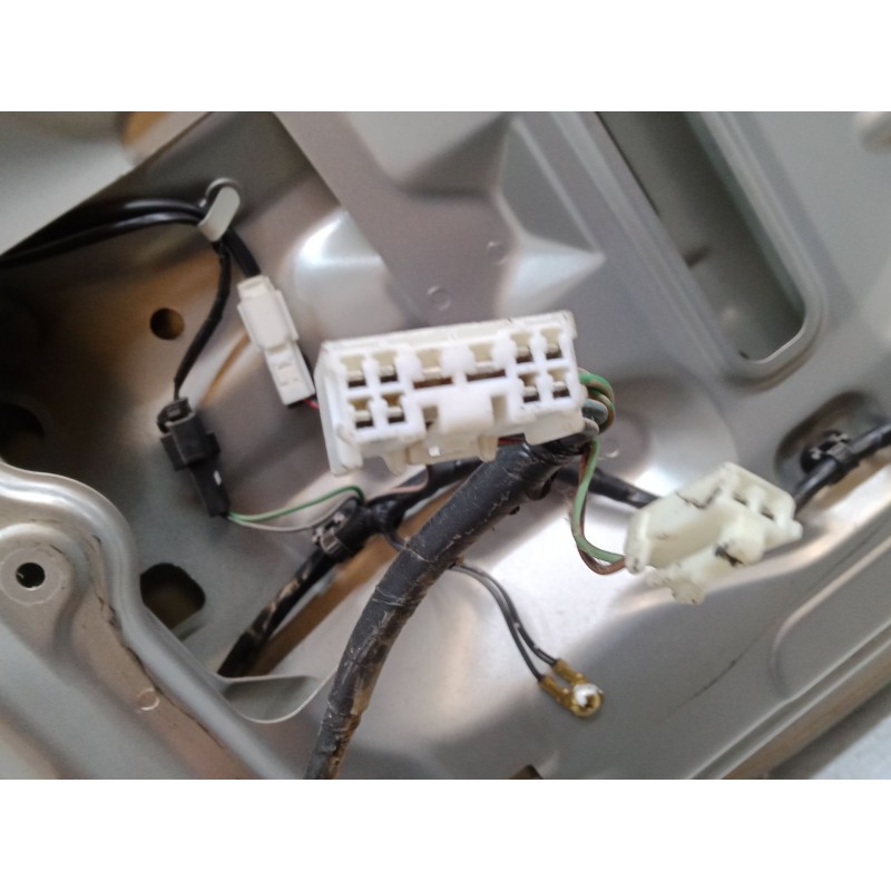 Recambio de porton trasero para mitsubishi montero io i (h6_w, h7_w) 1.8 gdi (h66w, h76w) referencia OEM IAM   