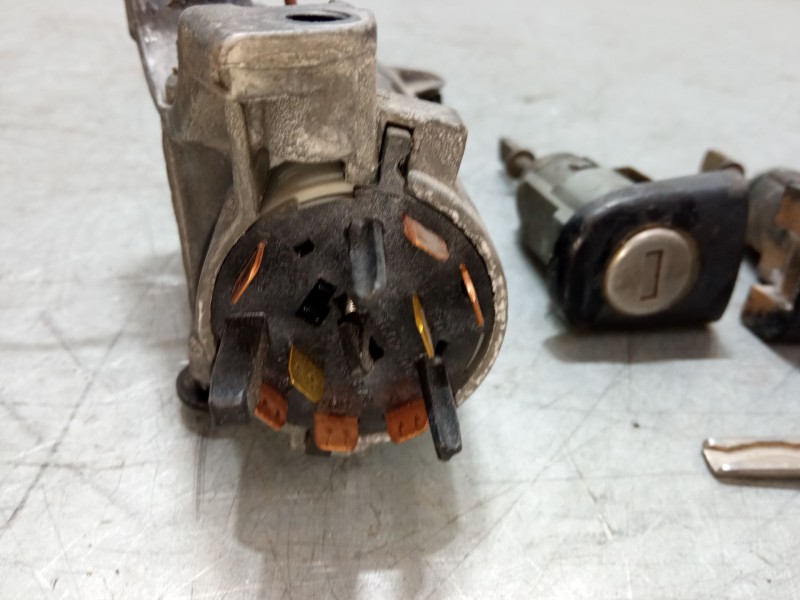 Recambio de kit bombines para volkswagen golf iv variant (1j5) 1.6 referencia OEM IAM   