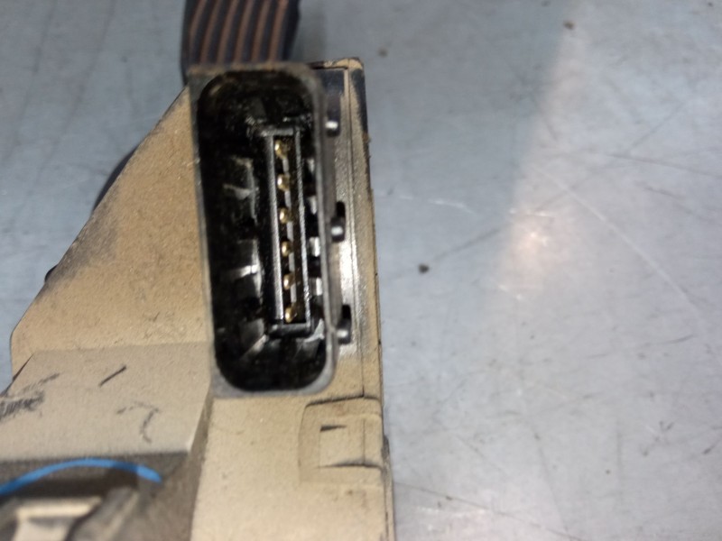 Recambio de pedal acelerador para fiat punto referencia OEM IAM 55702020  