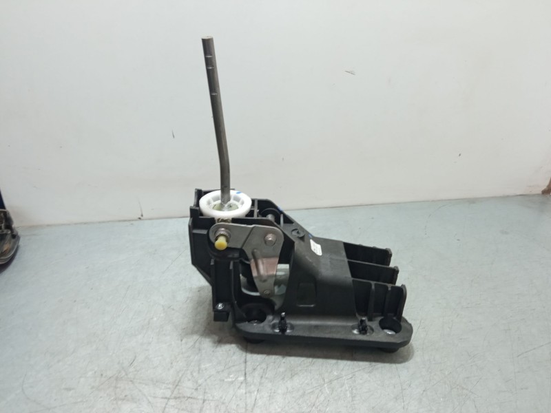 Recambio de palanca cambio para peugeot 208 i (ca_, cc_) 1.2 vti 82 referencia OEM IAM   