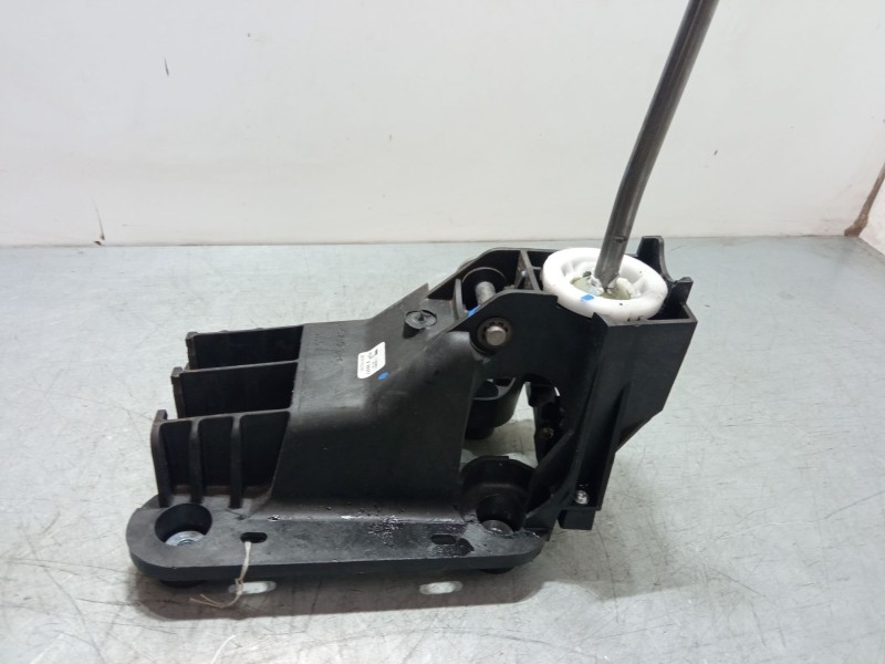 Recambio de palanca cambio para peugeot 208 i (ca_, cc_) 1.2 vti 82 referencia OEM IAM   
