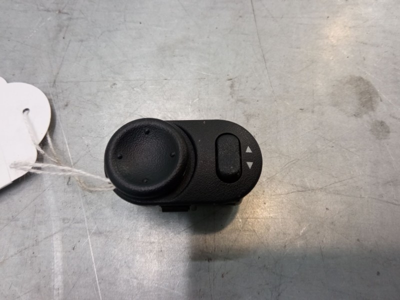 Recambio de mando retrovisor para opel astra g hatchback (t98) 2.0 dti 16v (f08, f48) referencia OEM IAM 09226861  