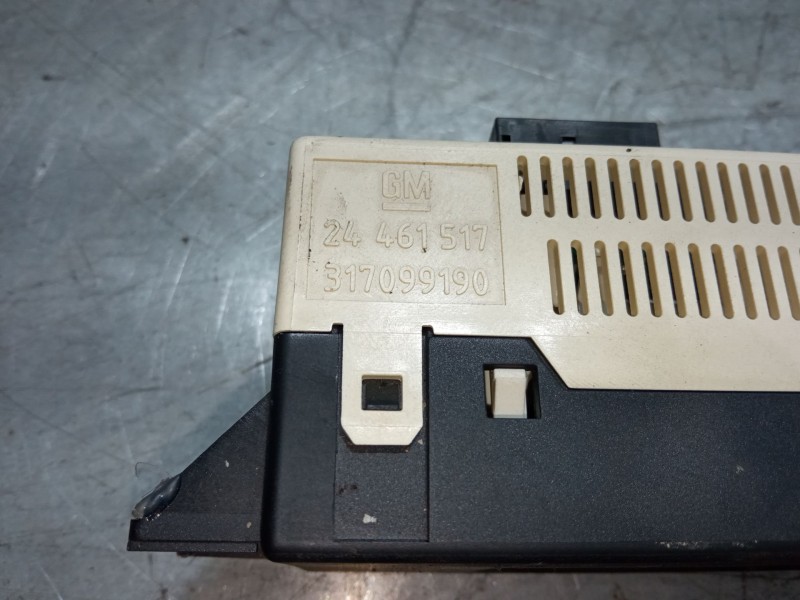 Recambio de pantalla interior reloj para opel astra g hatchback (t98) 2.0 dti 16v (f08, f48) referencia OEM IAM 24461517  