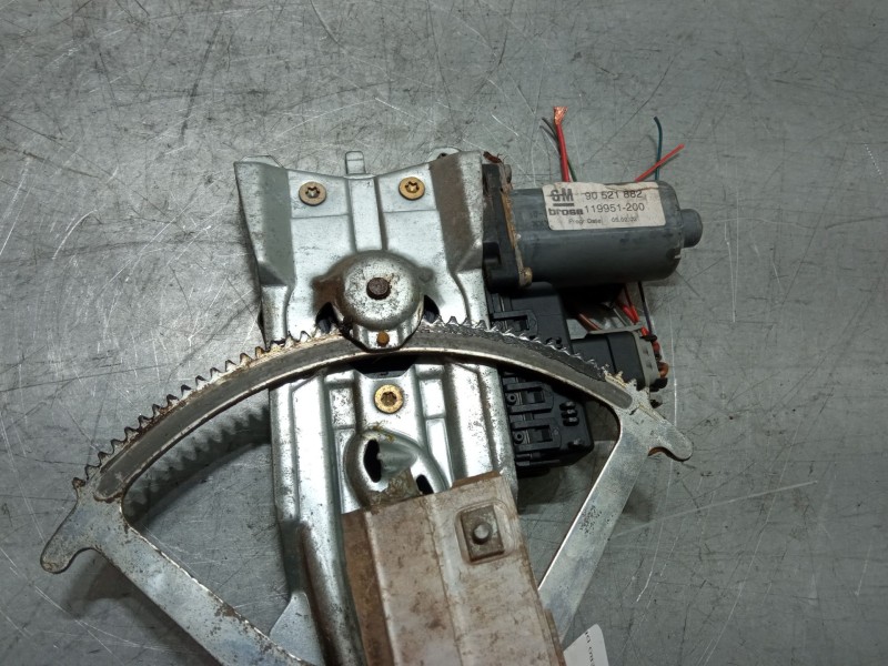 Recambio de elevalunas electrico delantero derecho para opel astra g hatchback (t98) 2.0 dti 16v (f08, f48) referencia OEM IAM 9