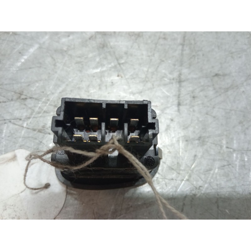 Recambio de mando elevalunas trasero derecho para citroën c3 i (fc_, fn_) 1.4 i referencia OEM IAM   