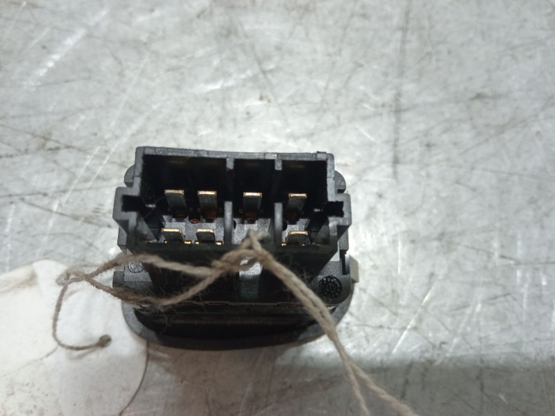 Recambio de mando elevalunas trasero derecho para citroën c3 i (fc_, fn_) 1.4 i referencia OEM IAM   