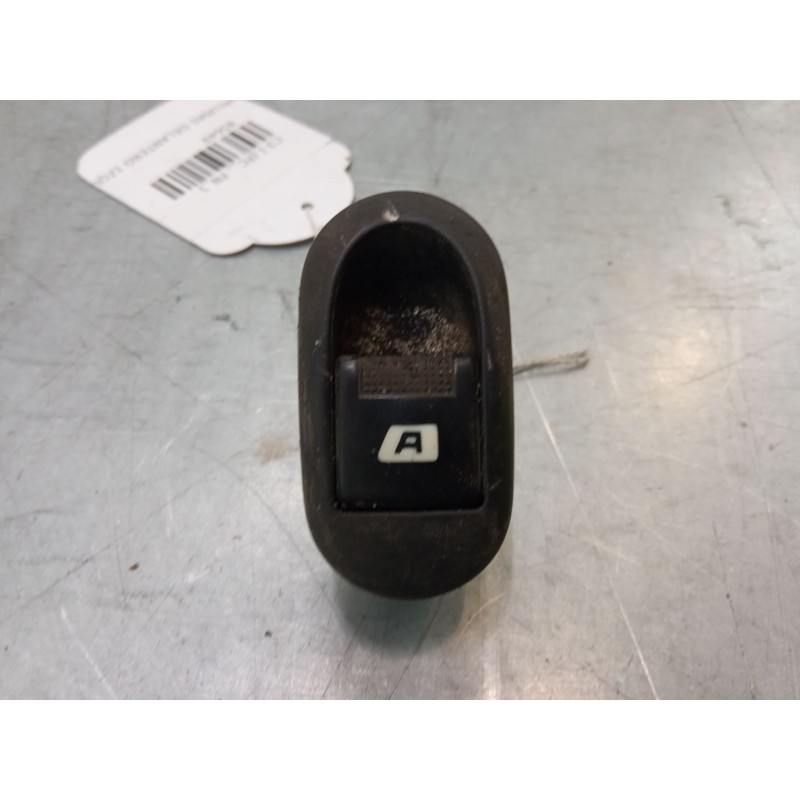 Recambio de mando elevalunas delantero izquierdo para citroën c3 i (fc_, fn_) 1.4 i referencia OEM IAM 96401469XT  