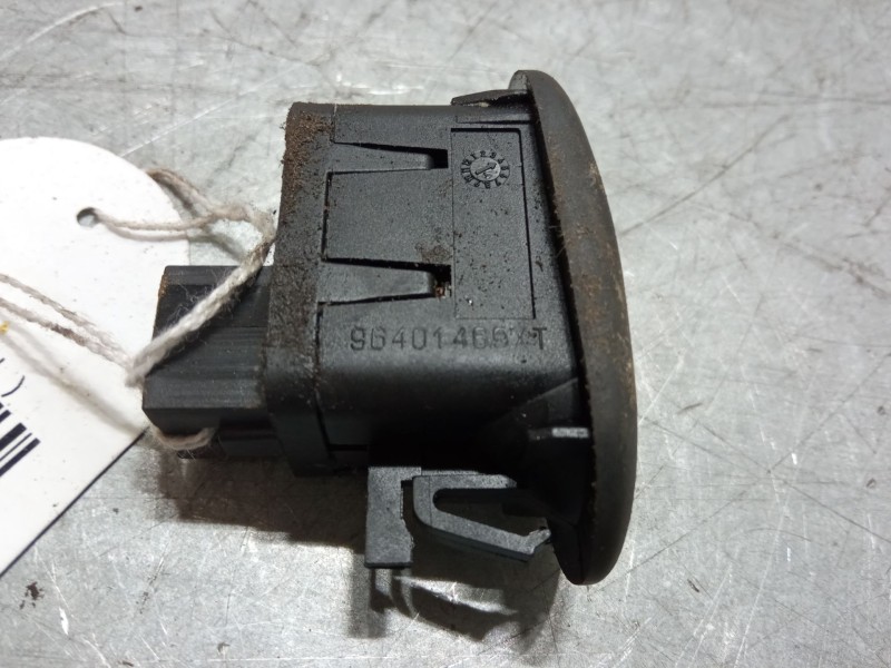 Recambio de mando elevalunas delantero derecho para citroën c3 i (fc_, fn_) 1.4 i referencia OEM IAM 96401469XT  