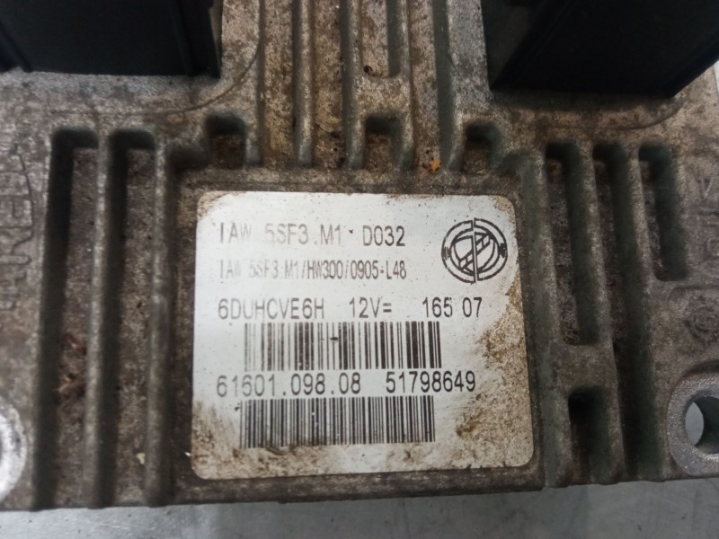 Recambio de centralita motor uce para fiat punto referencia OEM IAM 51798649 61601.098.08 IAW 5SF3.M1