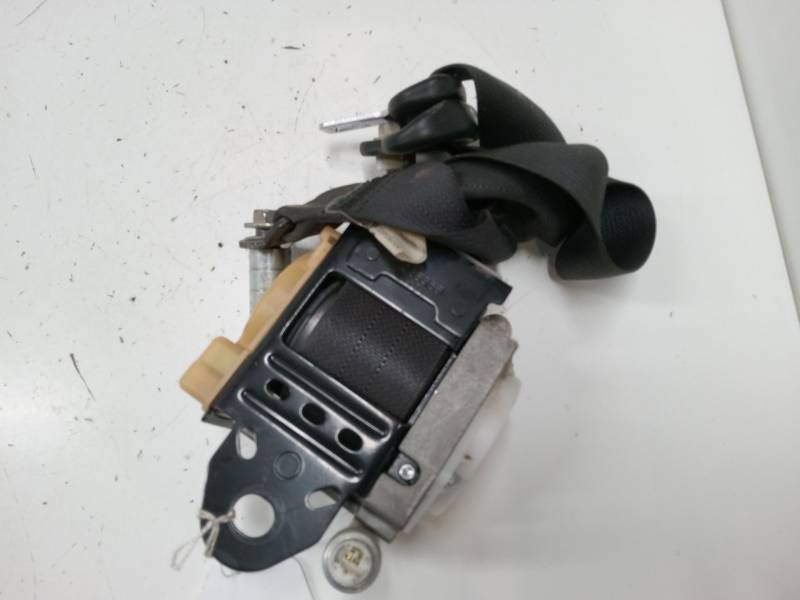 CINTURON SEGURIDAD DELANTERO DERECHO 