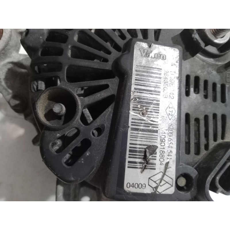 Recambio de alternador para renault clio iii (br0/1, cr0/1) 1.2 16v hi-flex (br1u, cr1u) referencia OEM IAM 8200654541A  