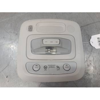 LUZ INTERIOR DELANTERA 735612187 7357256890 