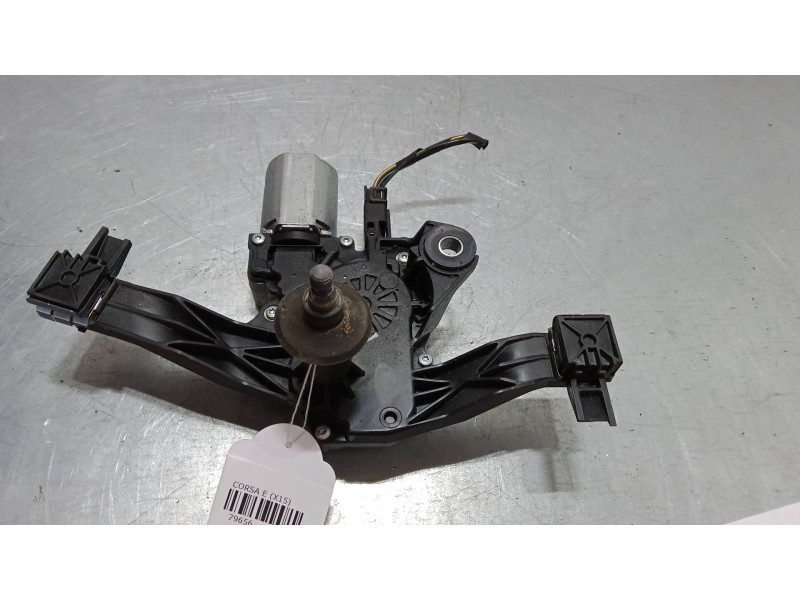 Recambio de motor limpia trasero para opel corsa e (x15) 1.4 (08, 68) referencia OEM IAM 0390205011  