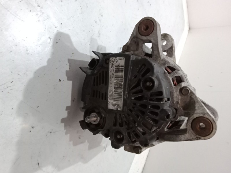 Recambio de alternador para renault clio iii (br0/1, cr0/1) 1.2 16v hi-flex (br1u, cr1u) referencia OEM IAM 8200654541A  