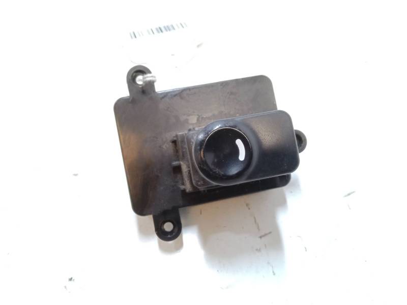 MANDO ELEVALUNAS DELANTERO DERECHO 935752L010 