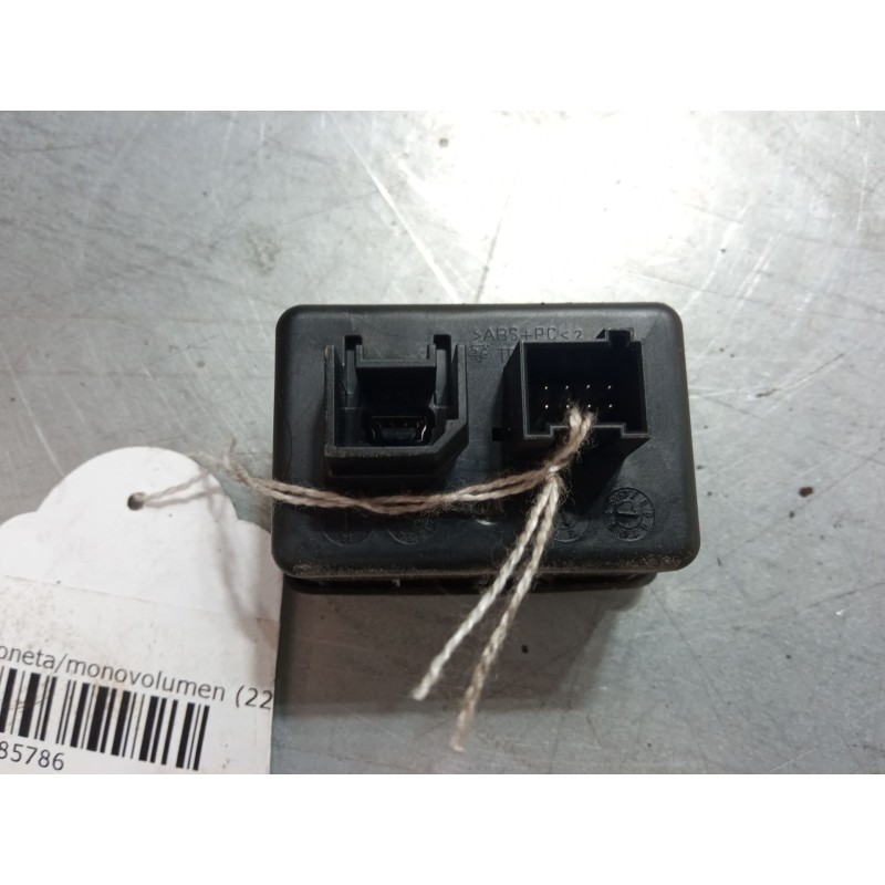 Recambio de conector usb / aux para fiat doblo furgoneta/monovolumen (223_) 1.3 jtd 16v multijet referencia OEM IAM   