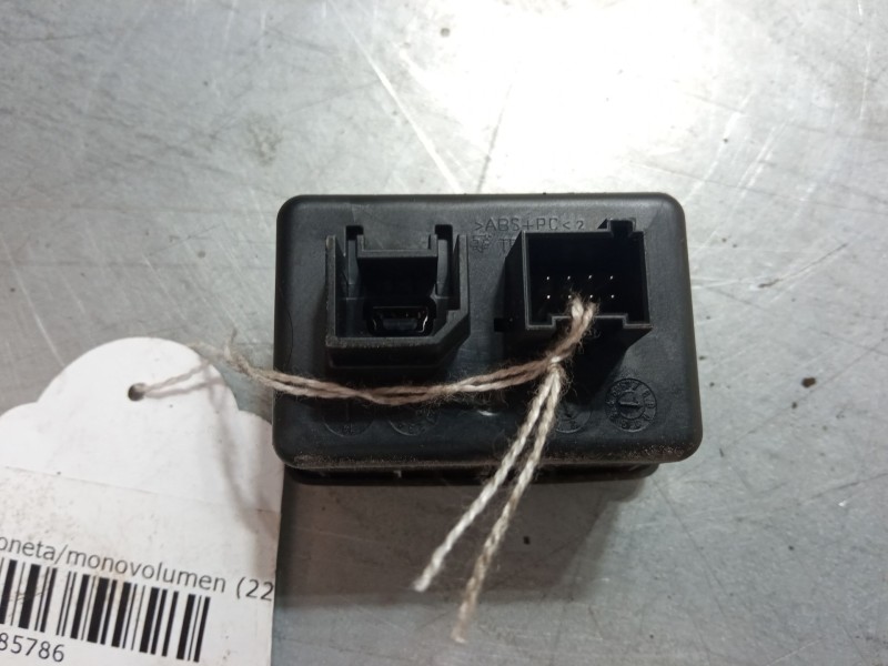 Recambio de conector usb / aux para fiat doblo furgoneta/monovolumen (223_) 1.3 jtd 16v multijet referencia OEM IAM   