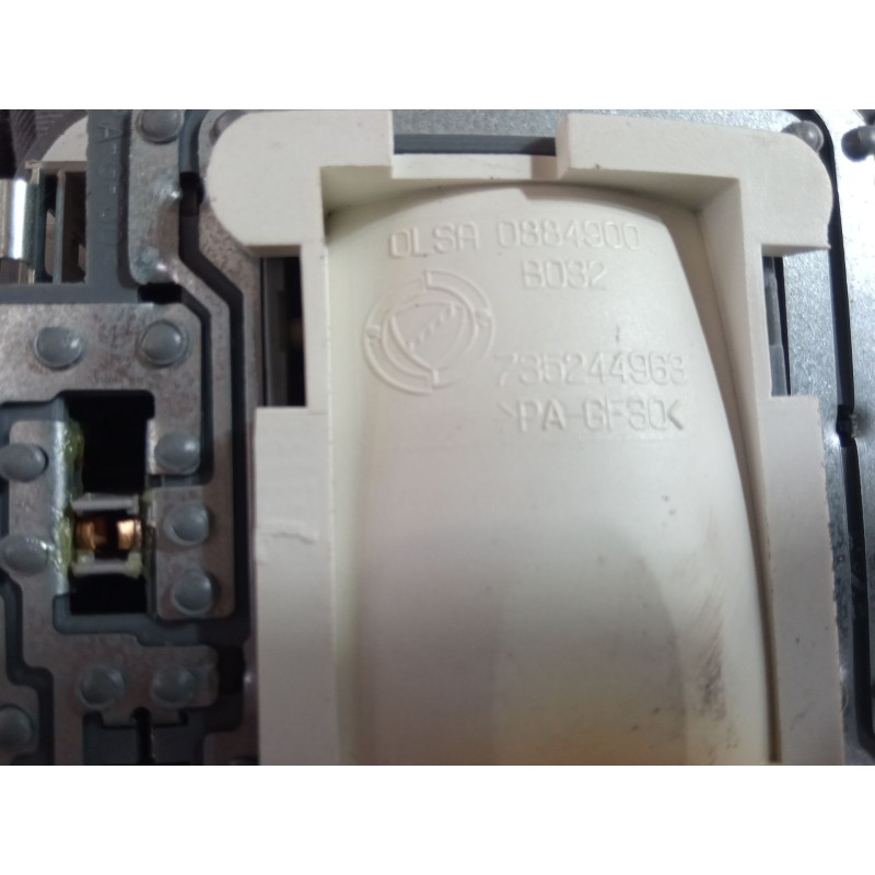 Recambio de luz interior delantera para fiat doblo furgoneta/monovolumen (223_) 1.3 jtd 16v multijet referencia OEM IAM   