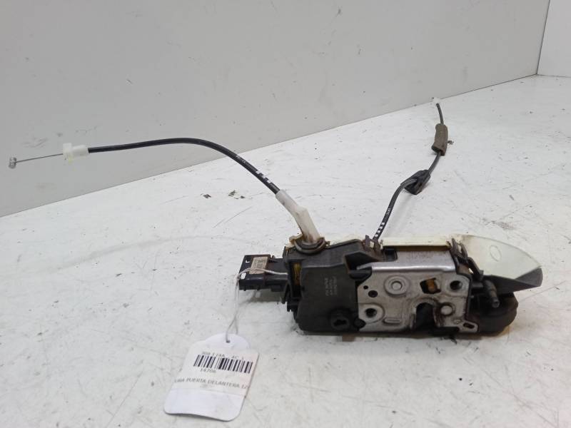 CERRADURA PUERTA DELANTERA IZQUIERDA 
