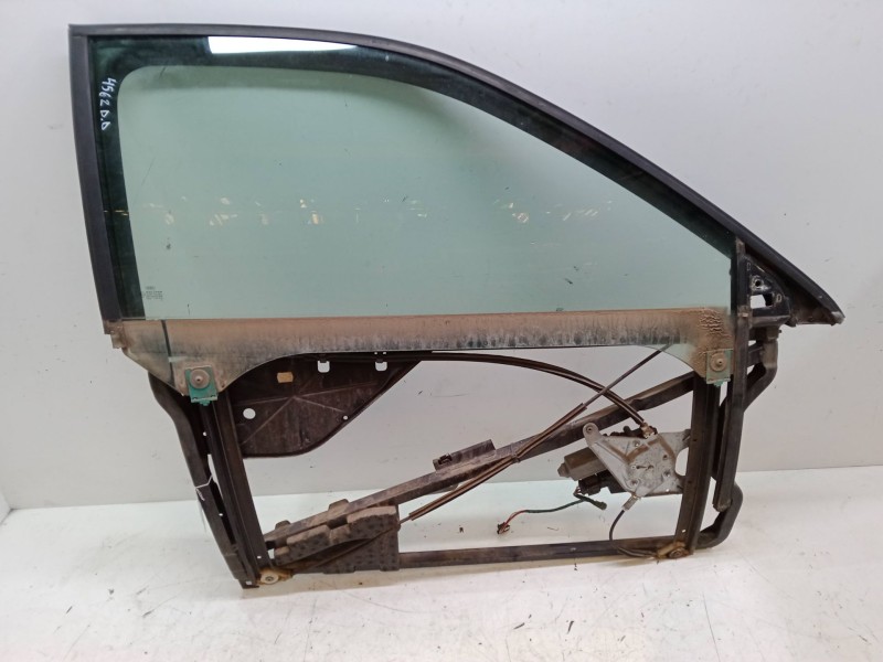 Recambio de elevalunas electrico delantero derecho para audi a3 (8l1) 1.6 referencia OEM IAM   