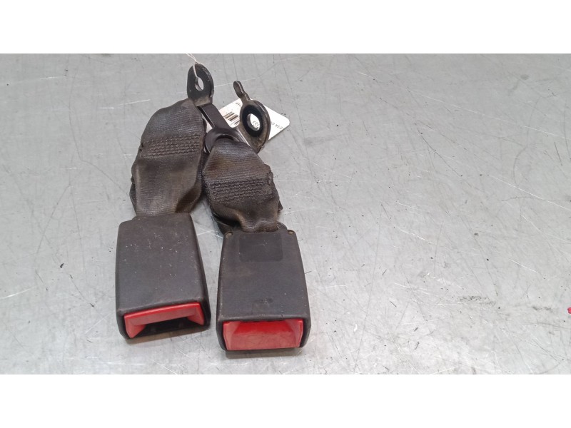 Recambio de anclaje cinturon trasero izquierdo para citroën c3 ii (sc_) 1.4 referencia OEM IAM   
