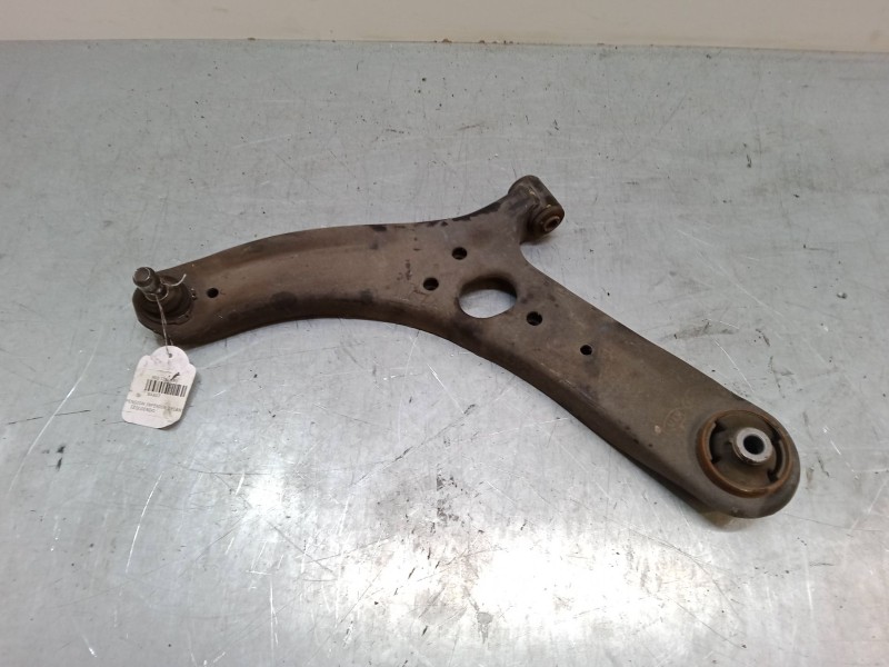 Recambio de brazo suspension inferior delantero izquierdo para kia rio iii (ub) 1.1 crdi referencia OEM IAM   