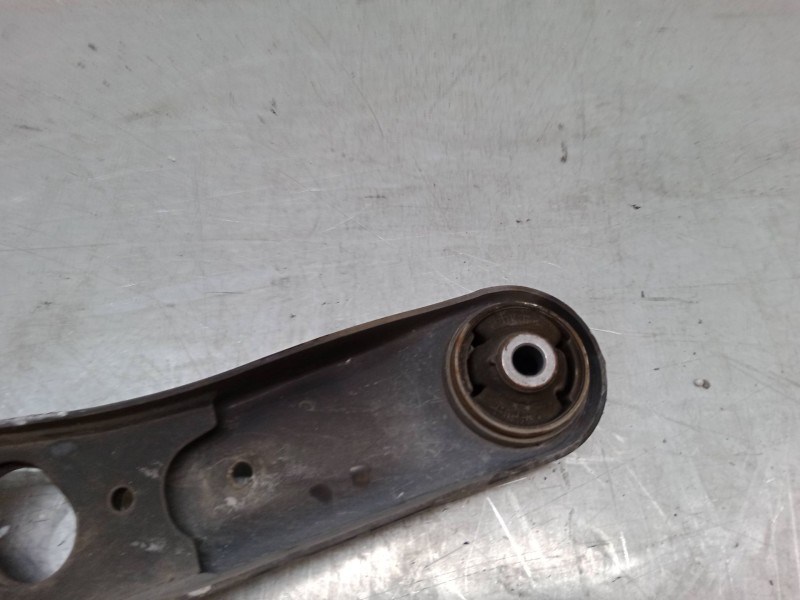 Recambio de brazo suspension inferior delantero izquierdo para kia rio iii (ub) 1.1 crdi referencia OEM IAM   