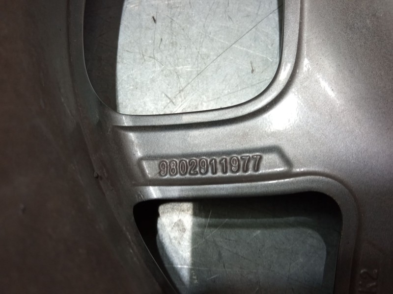 Recambio de llanta aluminio 16´´ para citroën c4 cactus 1.2 vti 82 referencia OEM IAM 9802911977  