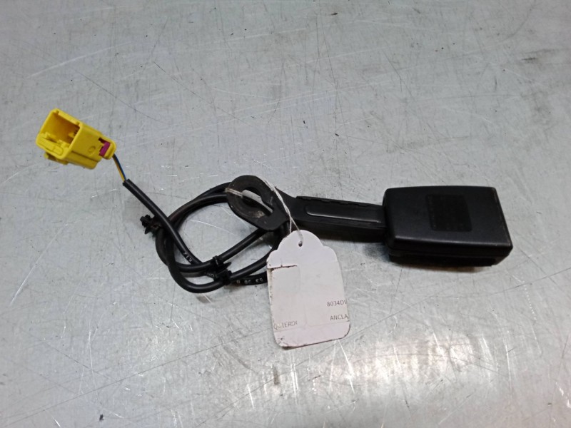 Recambio de anclaje cinturon delantero izquierdo para volkswagen touareg (7la, 7l6, 7l7) 2.5 r5 tdi referencia OEM IAM   