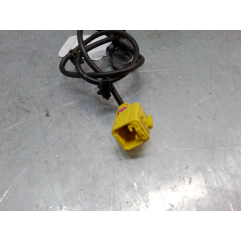 Recambio de anclaje cinturon delantero izquierdo para volkswagen touareg (7la, 7l6, 7l7) 2.5 r5 tdi referencia OEM IAM   