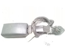 Recambio de anclaje cinturon delantero izquierdo para kia rio iii (ub) 1.1 crdi referencia OEM IAM
