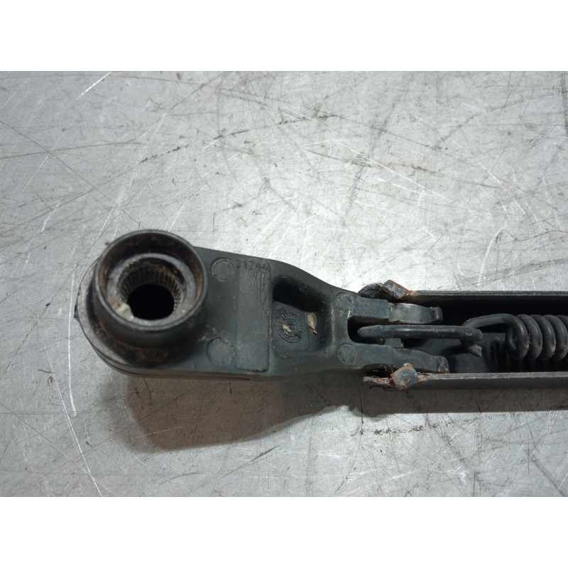 Recambio de brazo limpia delantero izquierdo para opel mokka / mokka x (j13) 1.6 cdti (_76) referencia OEM IAM 9822931680  