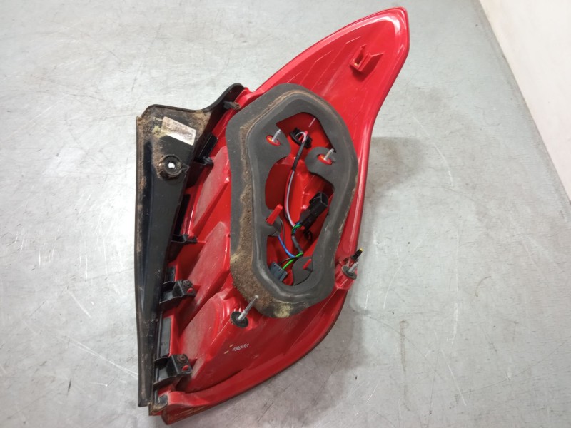 Recambio de piloto trasero izquierdo para opel mokka / mokka x (j13) 1.6 cdti (_76) referencia OEM IAM 42435941  