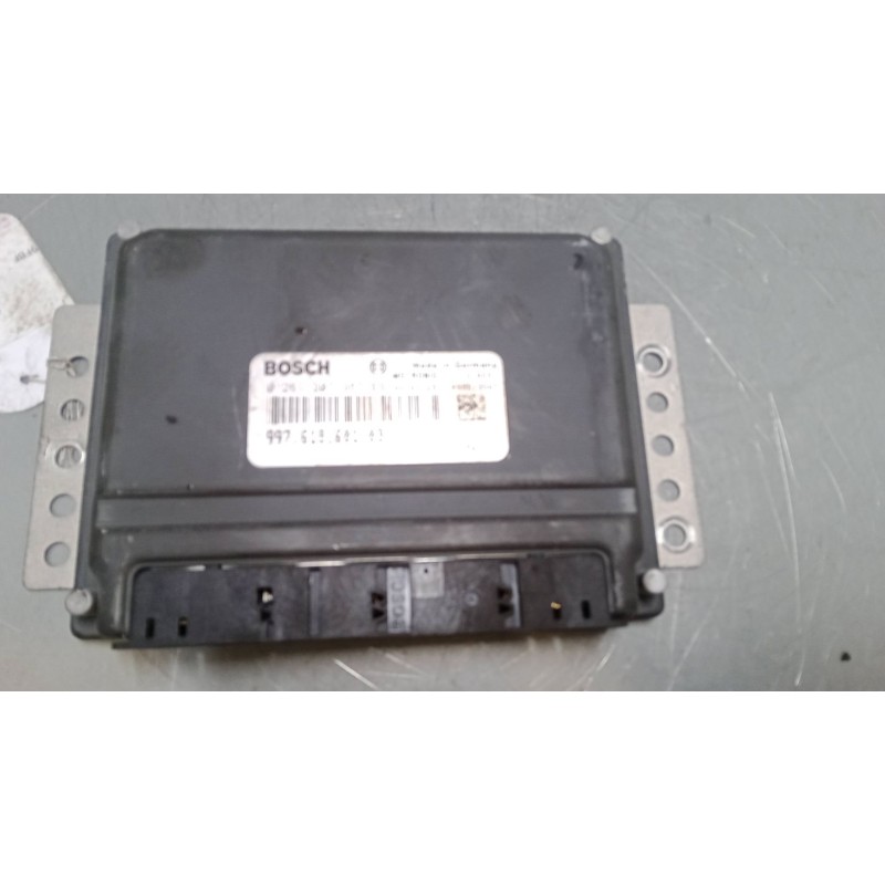 Recambio de centralita motor uce para porsche cayman (987) s 3.4 referencia OEM IAM 99761860103  0261207987