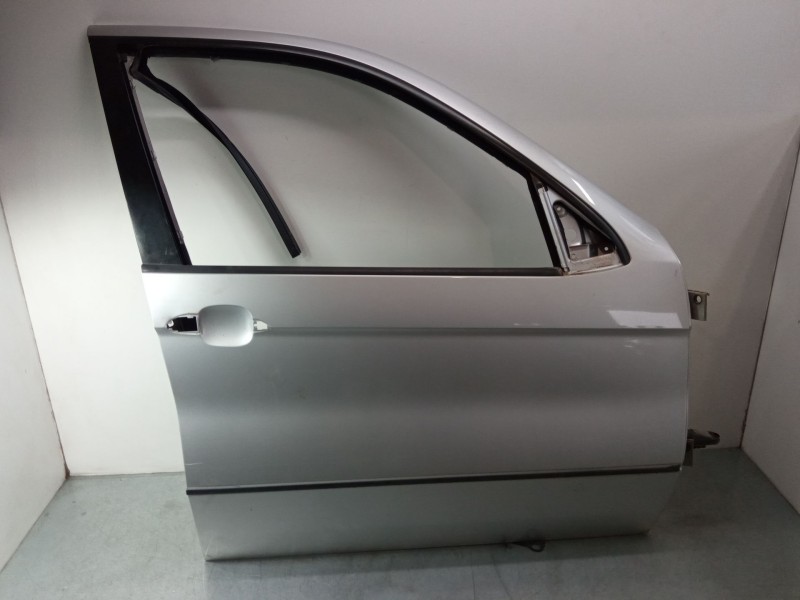 Recambio de puerta delantera derecha para bmw x5 (e53) 3.0 d referencia OEM IAM 41518256824  