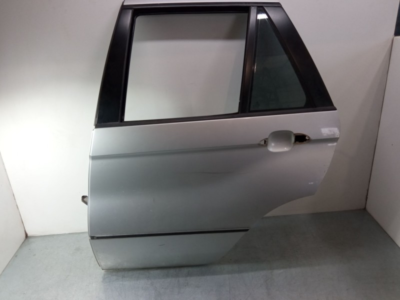 Recambio de puerta trasera izquierda para bmw x5 (e53) 3.0 d referencia OEM IAM 41528256827  