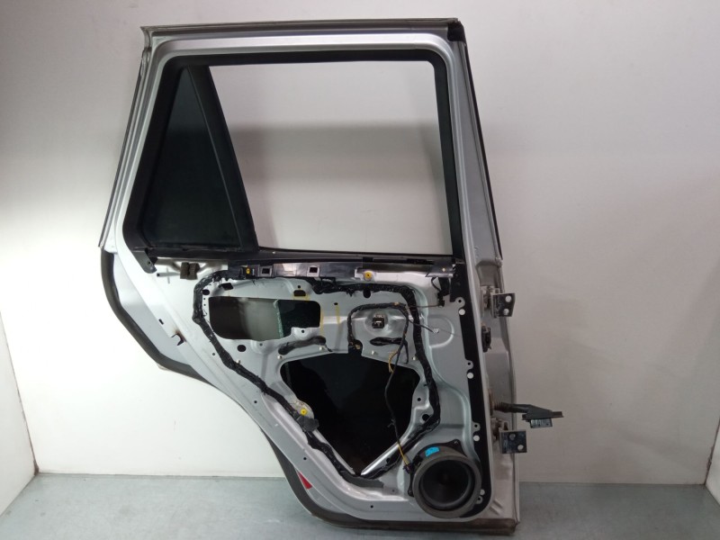Recambio de puerta trasera izquierda para bmw x5 (e53) 3.0 d referencia OEM IAM 41528256827  