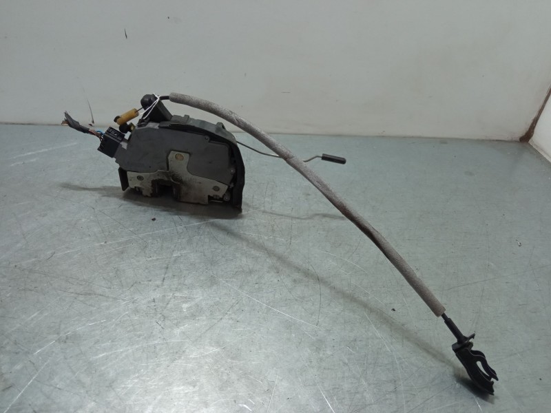 Recambio de cerradura puerta delantera derecha para bmw x5 (e53) 3.0 d referencia OEM IAM 51218402540  
