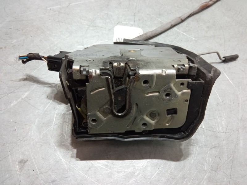 Recambio de cerradura puerta delantera derecha para bmw x5 (e53) 3.0 d referencia OEM IAM 51218402540  
