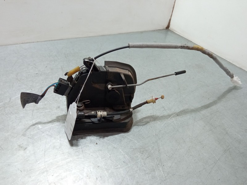 Recambio de cerradura puerta trasera izquierda para bmw x5 (e53) 3.0 d referencia OEM IAM 51228402601  