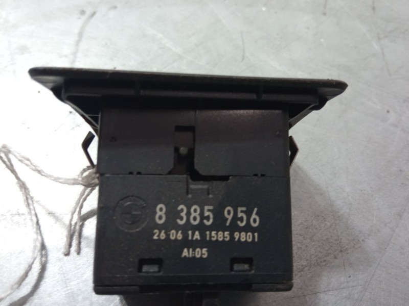 Recambio de mando elevalunas trasero derecho para bmw x5 (e53) 3.0 d referencia OEM IAM 61318385956  