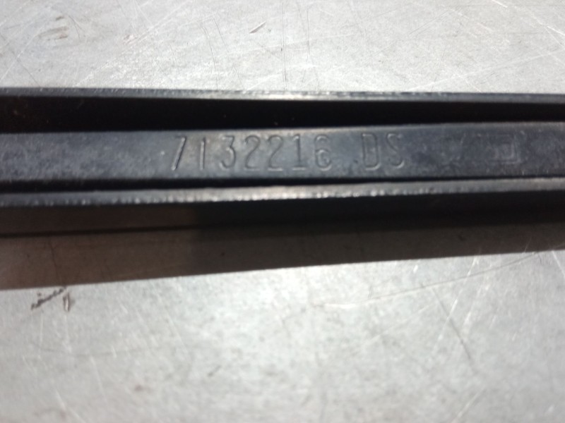 Recambio de brazo limpia delantero derecho para bmw x5 (e53) 3.0 d referencia OEM IAM 61619449943  