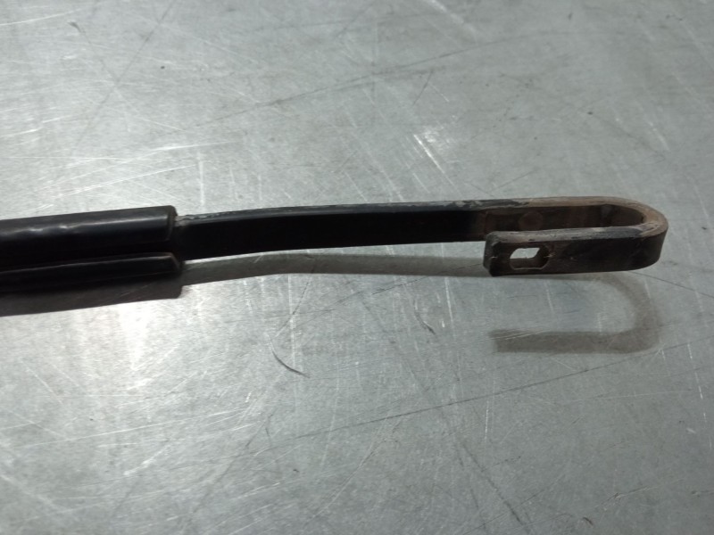 Recambio de brazo limpia delantero derecho para bmw x5 (e53) 3.0 d referencia OEM IAM 61619449943  